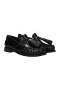 mocassin-noir-avec-detail-a-franges
