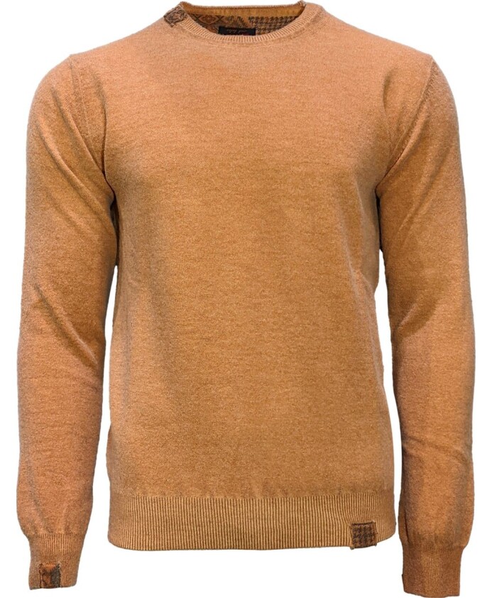 vetements-tricotes-a-col-rond
