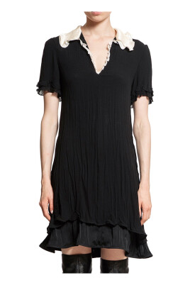 robe-en-soie-a-volants-avec-decollete-en-v