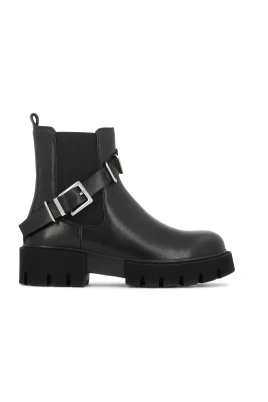 Slip-on stövlar med elastiska insatser