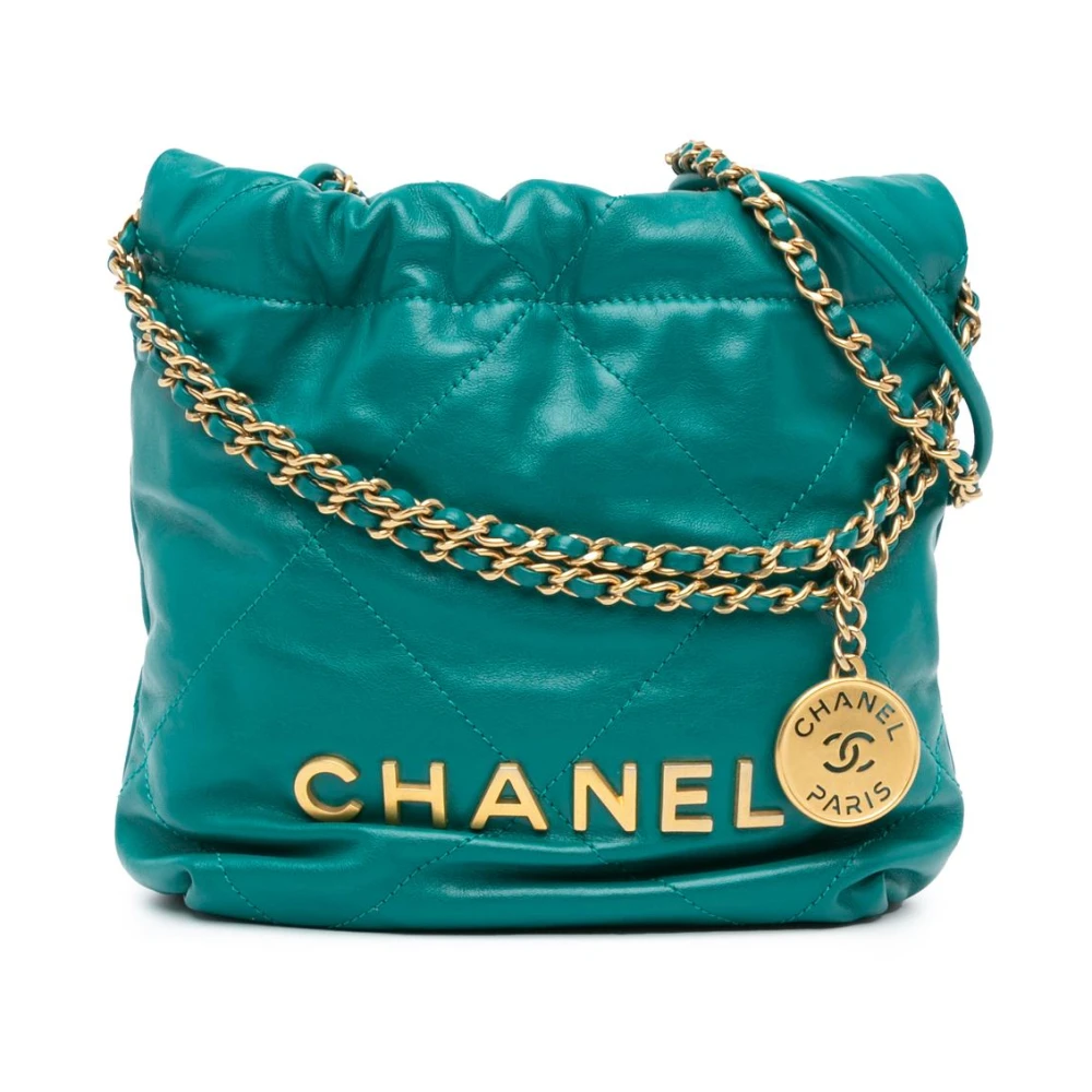 Chanel Vintage Women's Green Pre-Owned Chanel 22 Medium Quilted Lambskin Teal