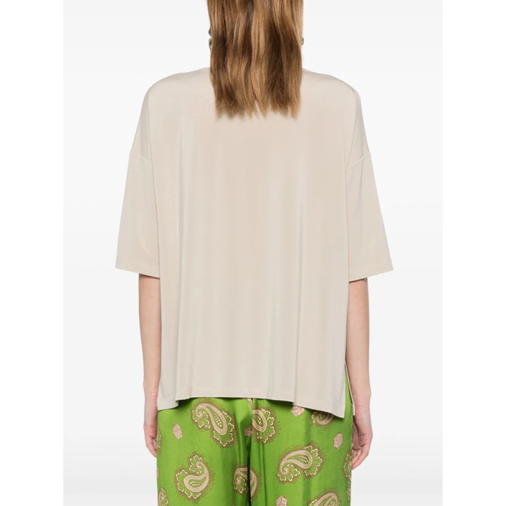 Le Tricot Perugia Beige V-hals T-shirt met dropped shoulders Beige Dames