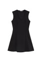 zwarte-mini-jurk-met-v-hals