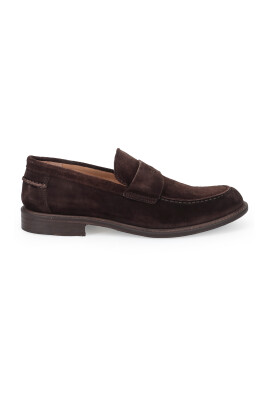 brown-moccasin-shoes