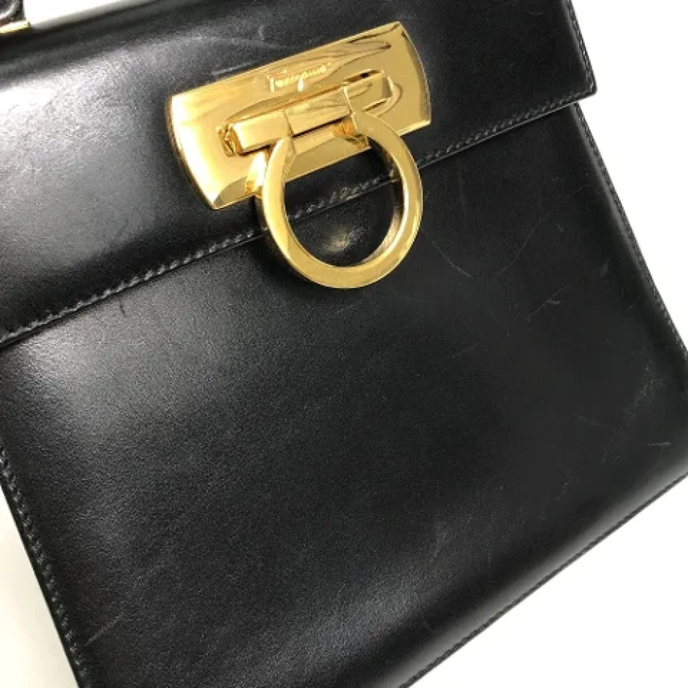Salvatore Ferragamo Pre-owned Leather handbags Black Dames