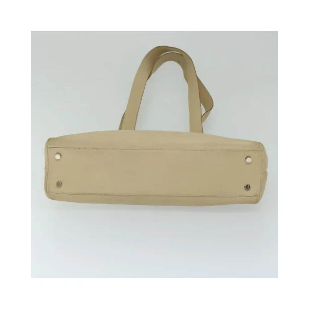 Salvatore Ferragamo Pre-owned Leather shoulder-bags Beige Dames