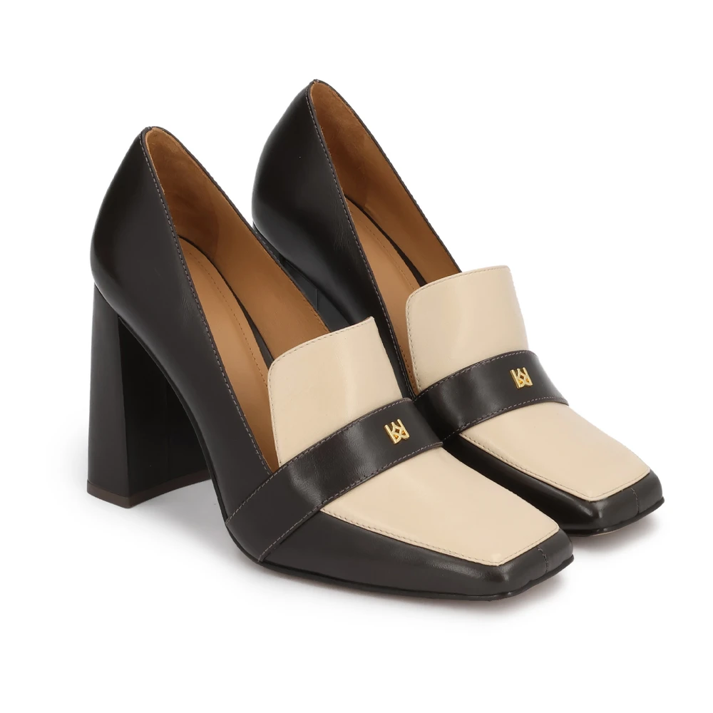 Kazar Pumps