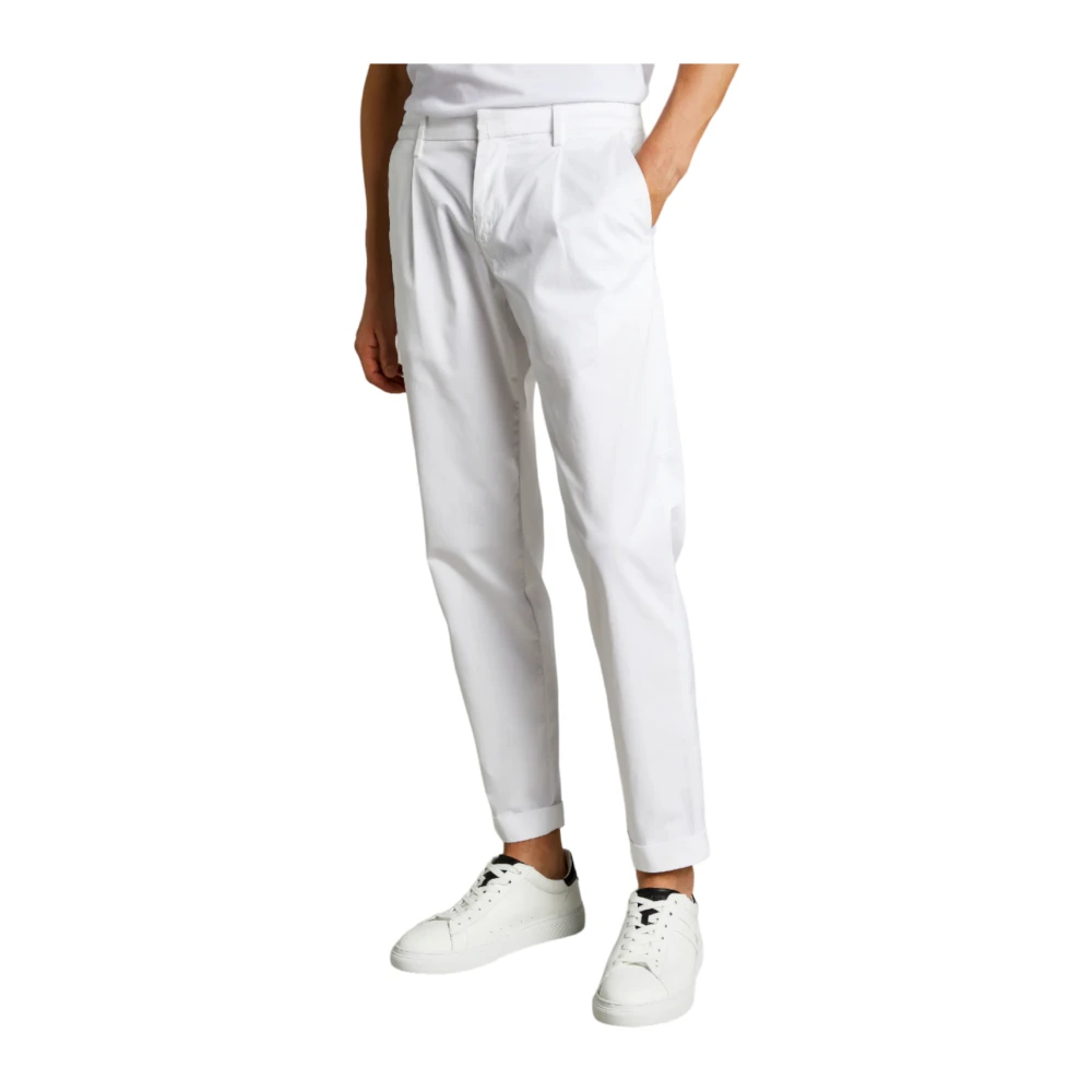 Fay Chino`s White Heren
