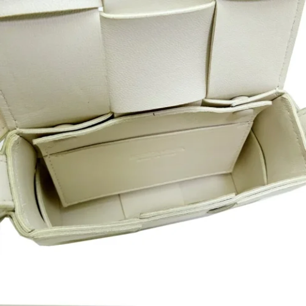 Bottega Veneta Vintage Pre-owned Leather shoppers White Dames