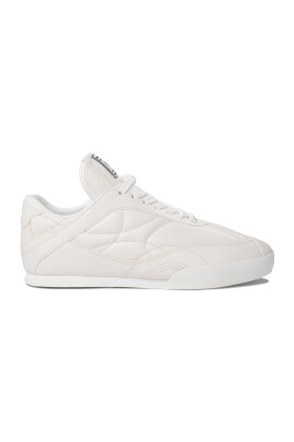 white-sneakers-elegant-lace-up-style