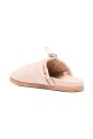 slippers-met-logo-patch-en-toggle