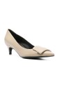 escarpins-en-cuir-beige-a-bout-pointu