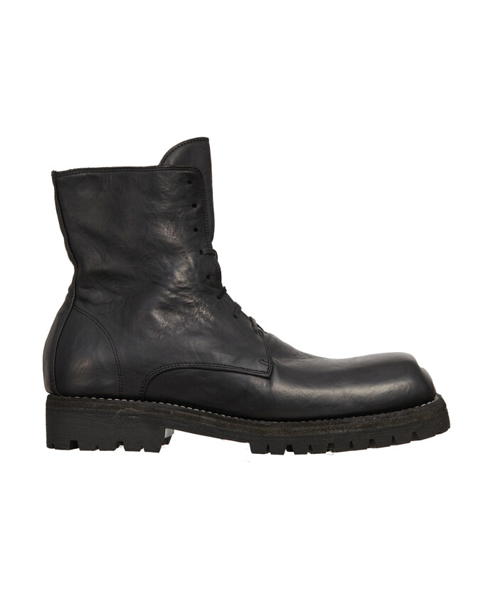 bottes-en-cuir-lacees
