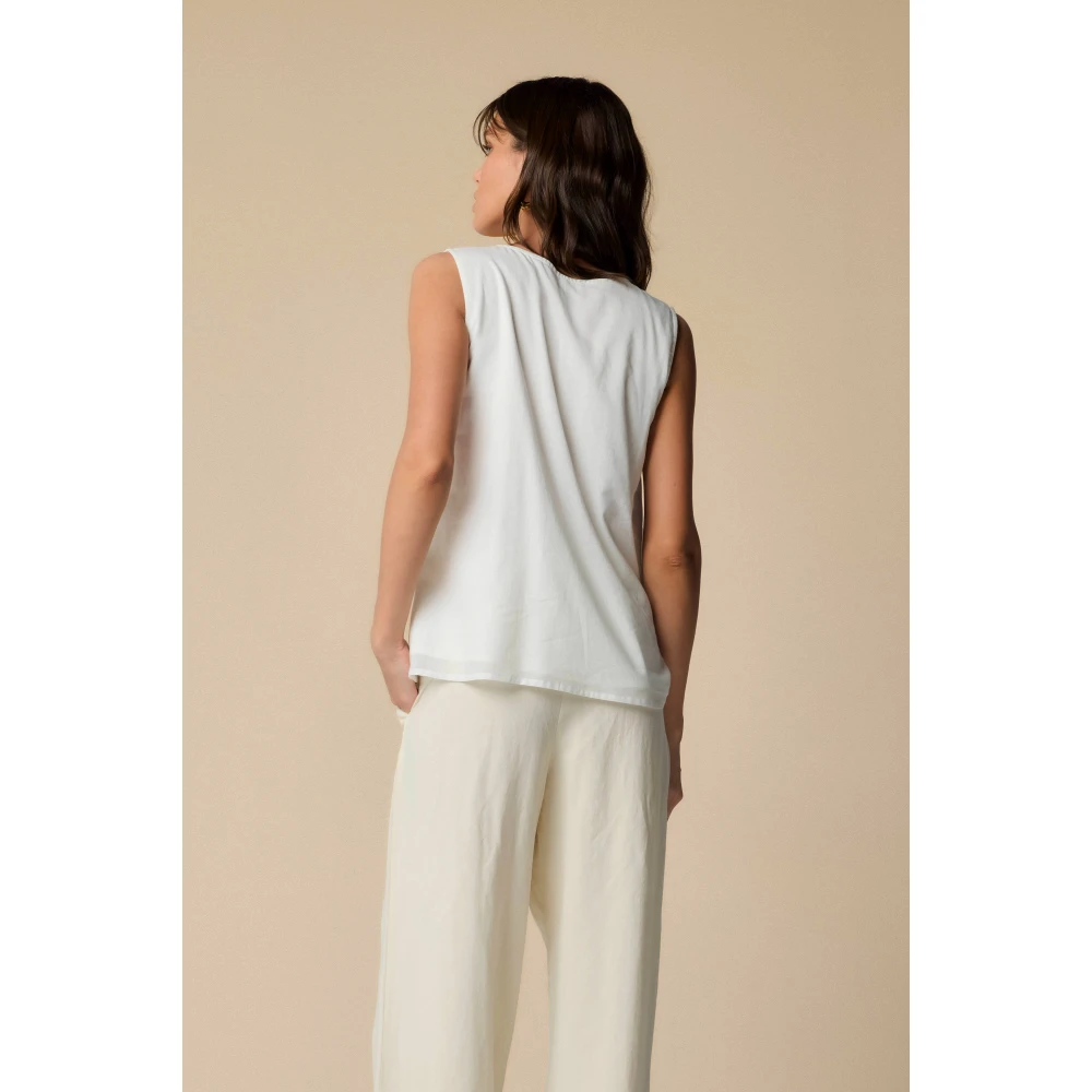 Kocca Stijlvolle mouwloze tops voor vrouwen Beige Dames
