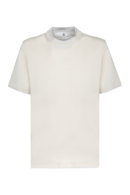 t-shirt-blanc-avec-detail-contraste