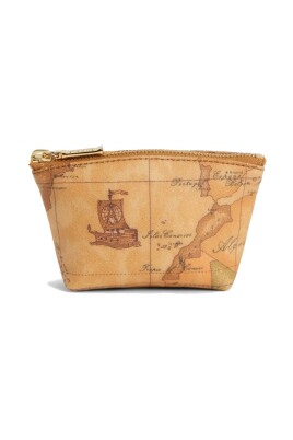 brown-clutches-by-alviero-martini
