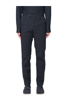 blue-chinos-for-modern-gentleman