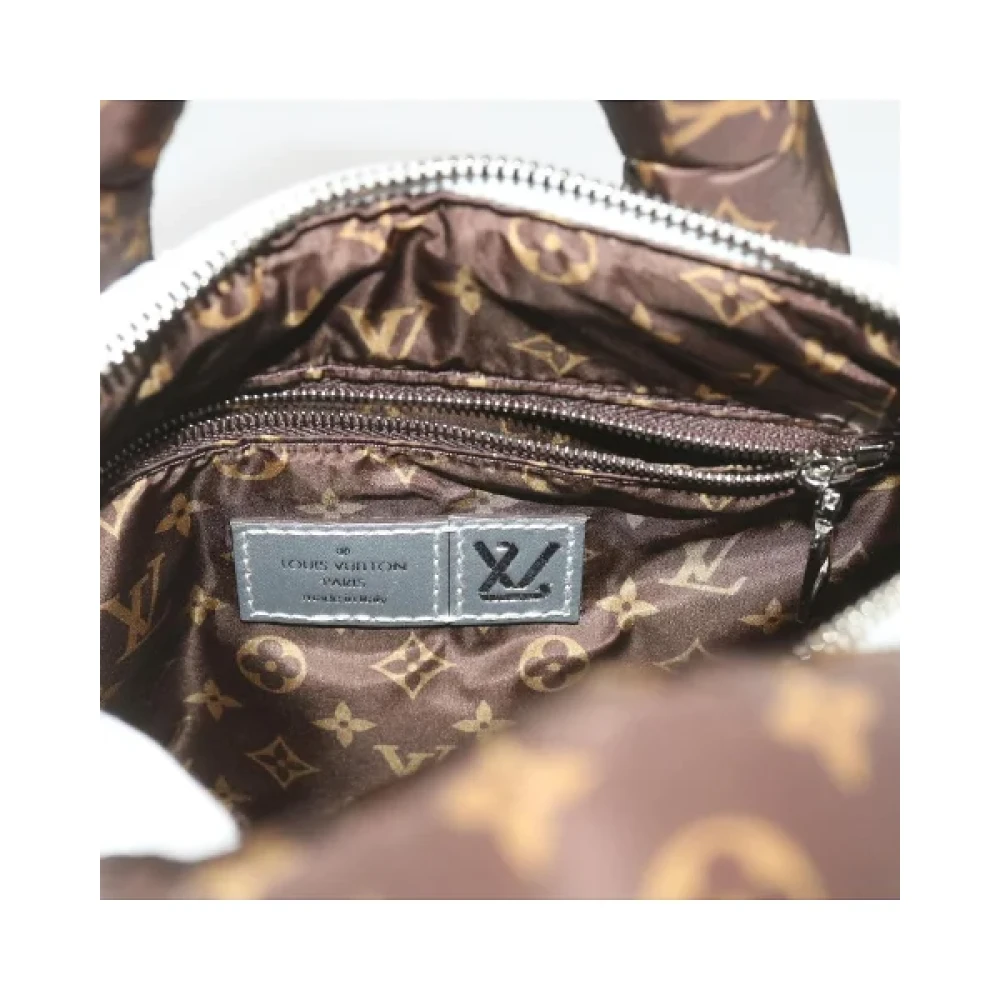 Louis Vuitton Vintage Pre-owned Nylon handbags Gray Dames