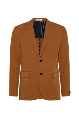 polyester-dress-camel-model