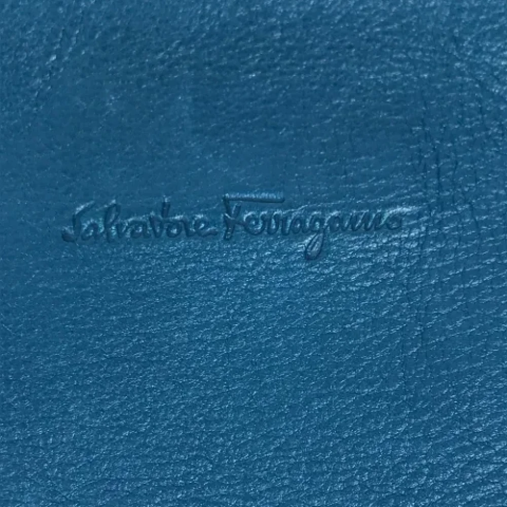 Salvatore Ferragamo Pre-owned Leather clutches Blue Dames