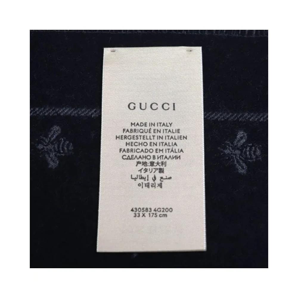 Gucci Vintage Pre-owned Wool scarves Gray Dames