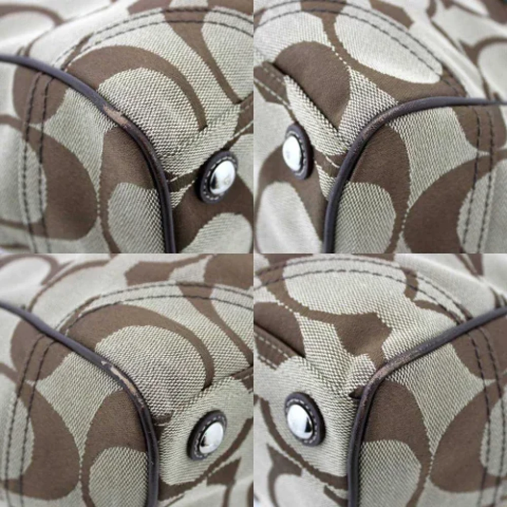 Coach Pre-owned Canvas totes Brown Dames