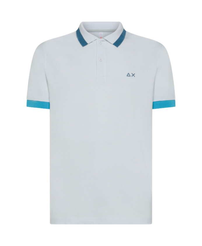 polo-a-rayures-sur-col-en-blanc
