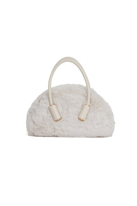 beige-shoulder-bag-chic-style