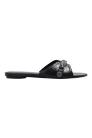 Sliders, Czarne Sandały z Dekoracyjnym Paskiem i Metalowymi Akcesoriami