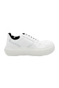 white-low-top-sneakers
