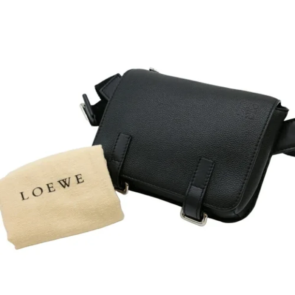 Loewe Pre-owned Leather crossbody-bags Black Dames
