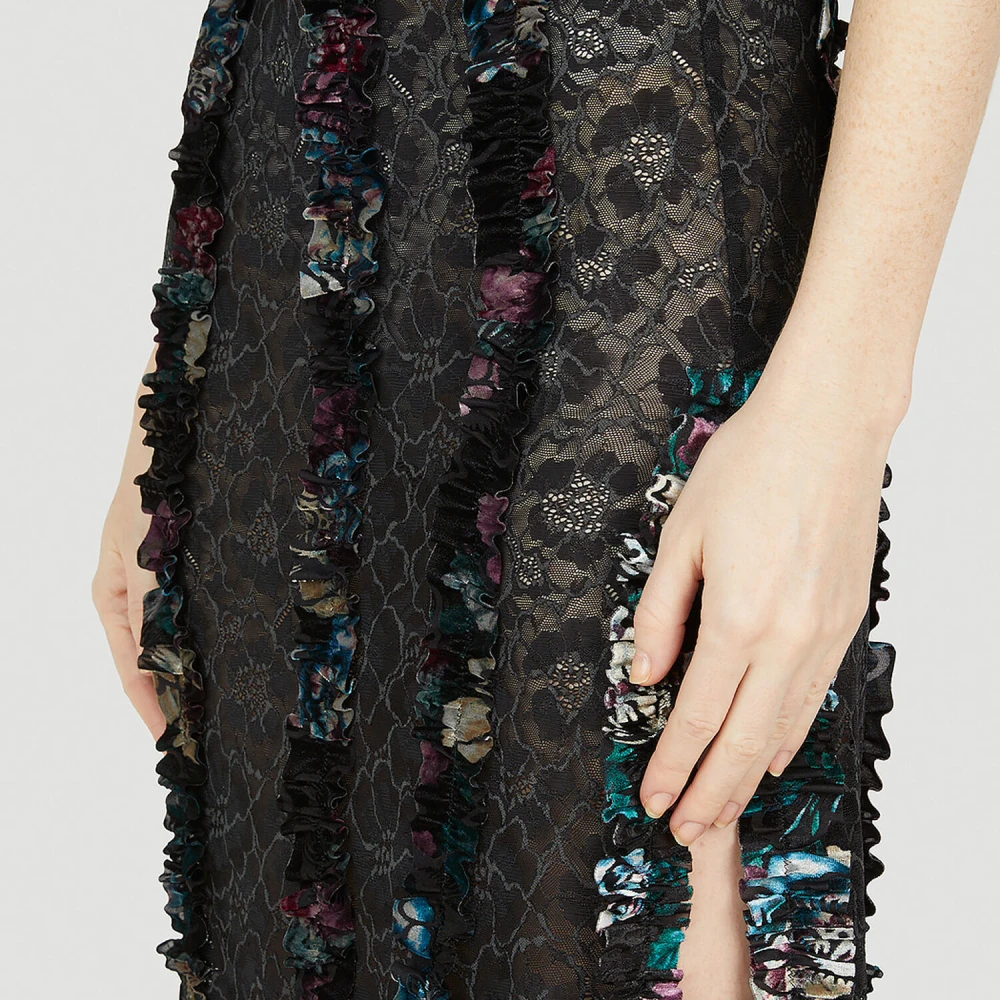 Rave Review Ruffle Trim Rok Black Dames