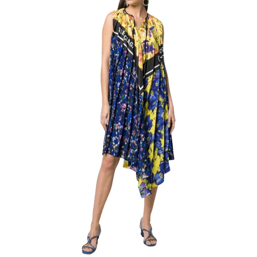 Balenciaga Blauwe Jurk met Sjaalprint en Asymmetrische Zoom Multicolor Dames