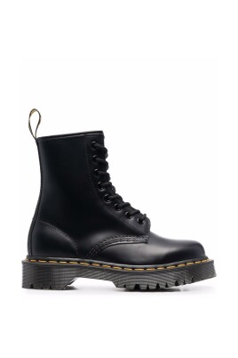 black-ankle-boots-with-ridged-sole