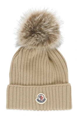 Flickmössa med logopatch