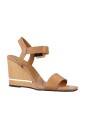sandales-compensees-a-details-metalliques