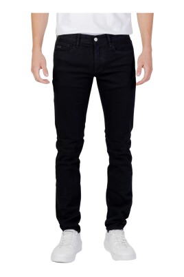 black-zip-jeans-fall-winter