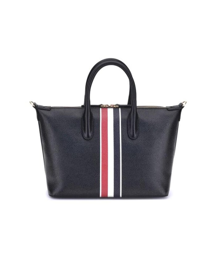 sac-a-main-duffle-en-cuir-elegant