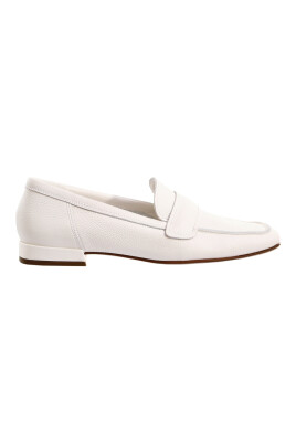 white-loafers-for-women