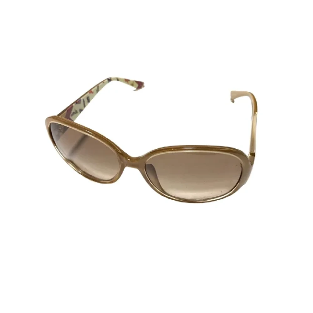 Salvatore Ferragamo Pre-owned Plastic sunglasses Beige Dames
