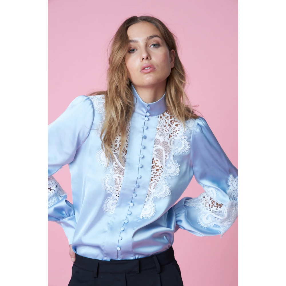 Cras Vrouwelijke blouse met kanten details Blue Dames