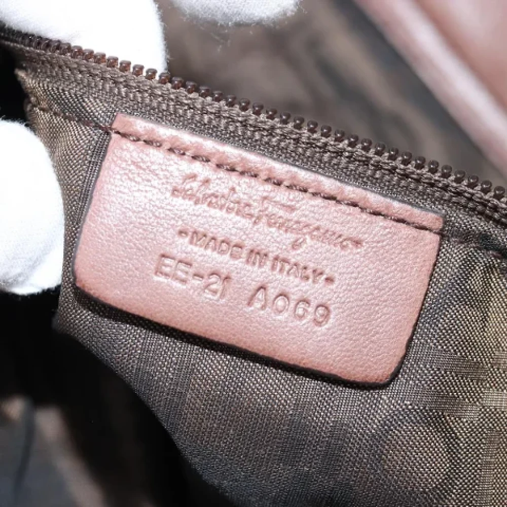 Salvatore Ferragamo Pre-owned Leather handbags Brown Dames