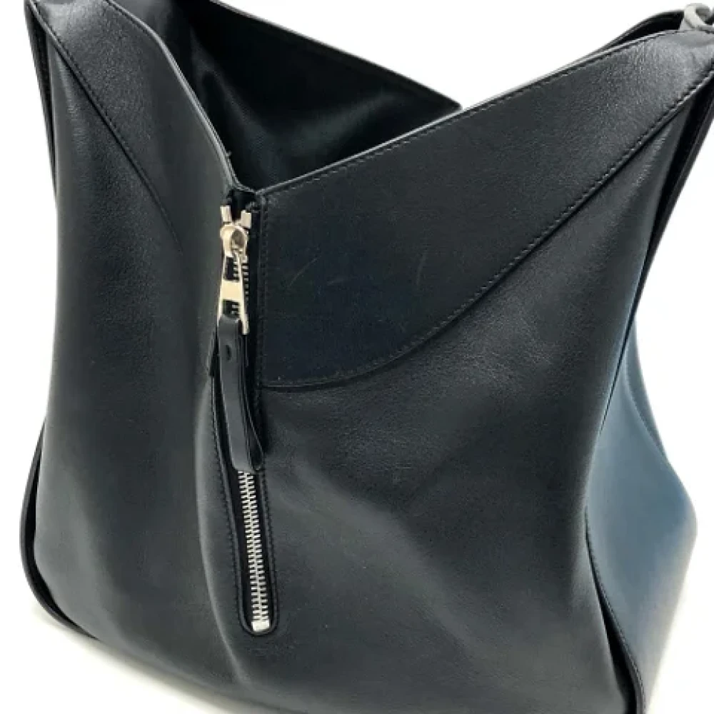 Loewe Pre-owned Leather handbags Black Dames