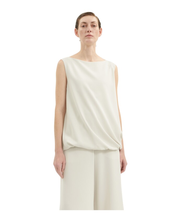 elegante-cream-top-met-minimalistisch-design