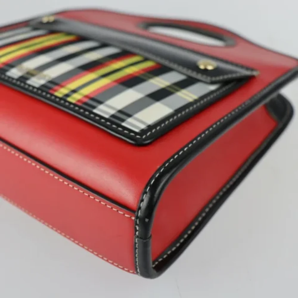 Burberry Vintage Pre-owned Fabric handbags Red Dames