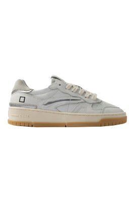 white-suede-sneakers-comfort-fit