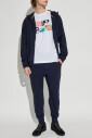 t-shirt-avec-impression-coloree