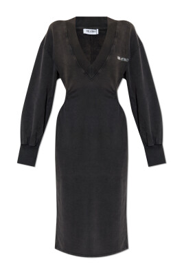 dress-with-logo
