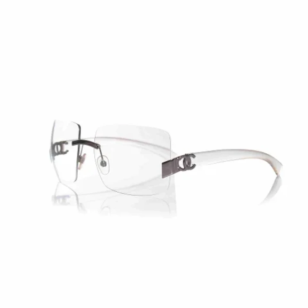 Chanel Vintage Pre-owned Fabric sunglasses White Dames