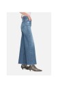 relaxed-straight-jeans